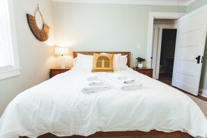 2 bedrooms, WiFi, bed sheets