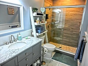 Hair dryer - Swim Mat, Kayaks, Fire Pit! PET FRIENDLY - Paddlers Cove - Weeki Wachee River (Weeki Wachee)