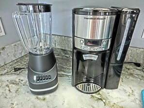 Kahvia ja/tai kahvinkeitin