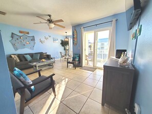 Smart-tv en een open haard