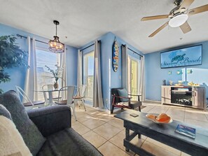 Smart-tv en een open haard