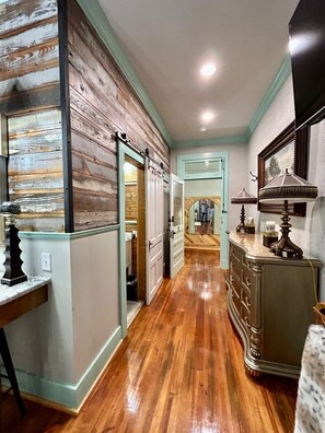 Interior - Room 2 (sleeps 2) at Chipley's Squareview Inn (Carthage)