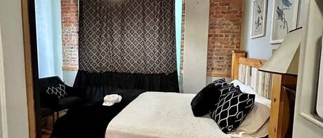 1 bedroom, iron/ironing board, free WiFi, bed sheets