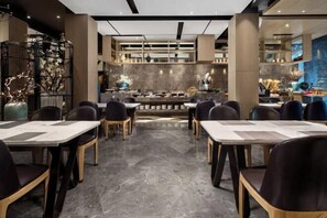 Restaurant - Yitel (Yangzhou Qionghua Building, Ancient Canal, Dongguan Street) (Yangzhou)