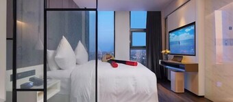 Yitel (Yangzhou Qionghua Building, Ancient Canal, Dongguan Street)