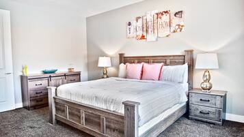 Luxury House, Balcony, Mountain View | 3 bedrooms, desk, laptop workspace, iron/ironing board