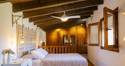 Cubo's Valame Coin House Town Center / urban / pet friendly / free wifi