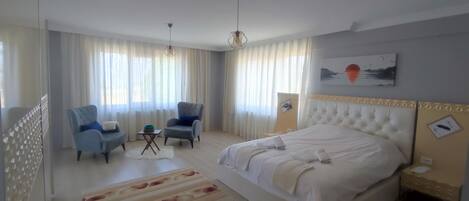 5 chambres, bureau, fer et planche à repasser, Wi-Fi