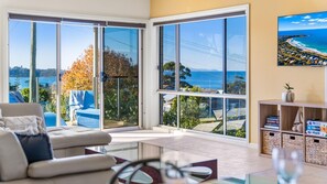 Smart TV, ping pong - Mollymook Looking Glass (Mollymook)