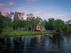 Exterior - Lake Bomoseen Lake Access, Fire Pit & BBQ (Castleton)