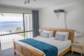 3 bedrooms, iron/ironing board, free WiFi