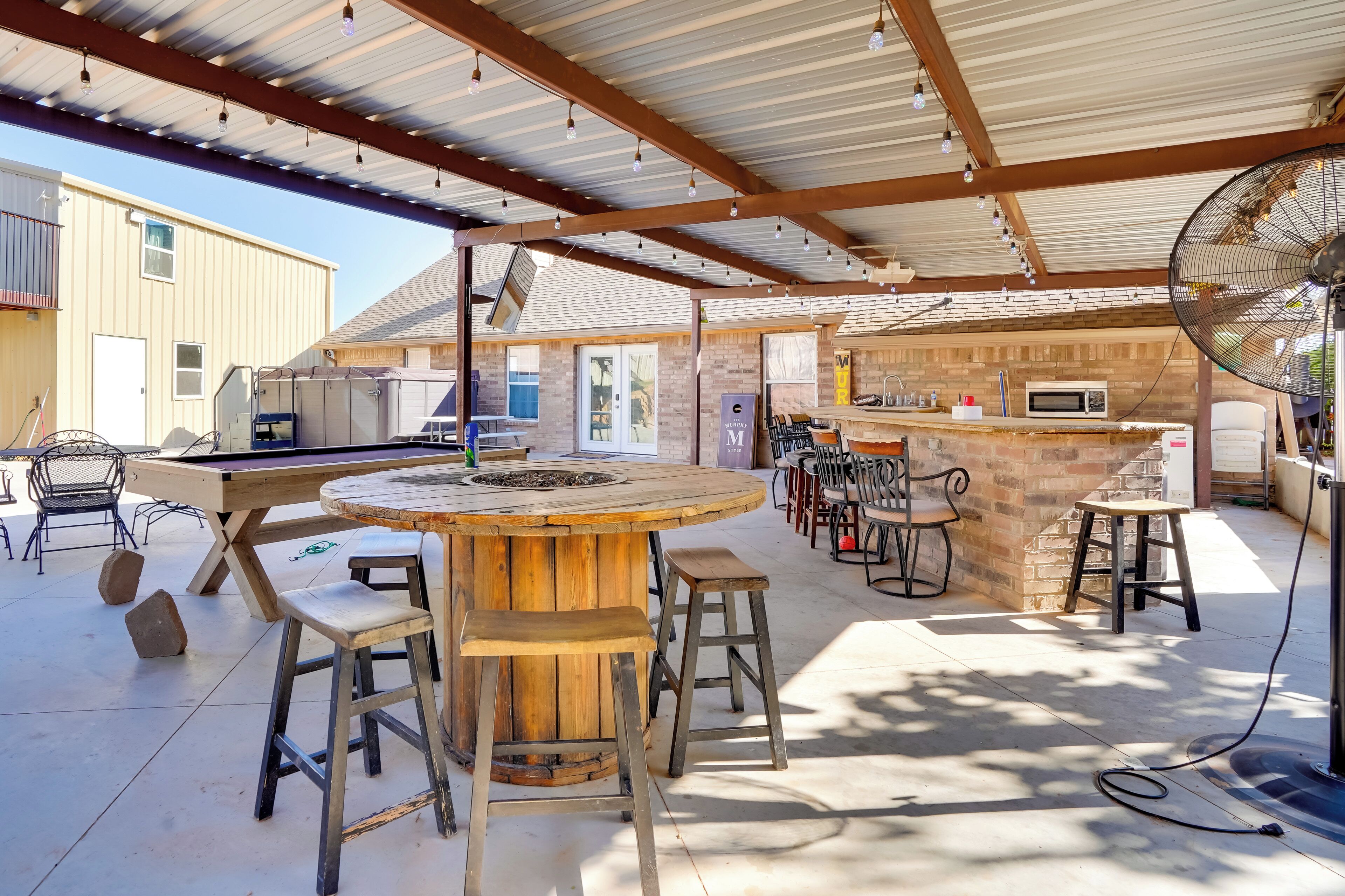 Ransom Canyon Paradise: Hot Tub, Outdoor Kitchen!