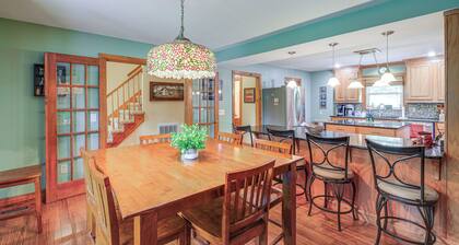 Peaceful Bluff City Retreat w/ Fire Pit & Grill