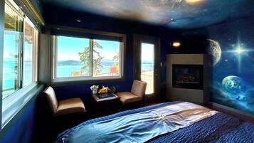 4 bedrooms, in-room safe, iron/ironing board, free WiFi