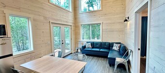Accessible deluxe chalet retreat for six in the serene Eklutna Valley.