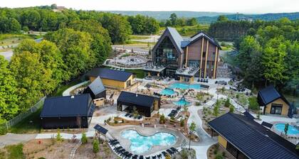 KingBed+Kitchen+JacuzziTub+Pool+HotTub+Sauna