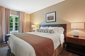 1 bedroom, iron/ironing board, travel cot, free WiFi