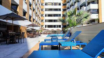 Tempat makan outdoor