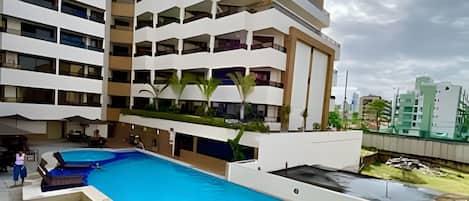 Apartemen | Kolam renang | Kolam renang indoor