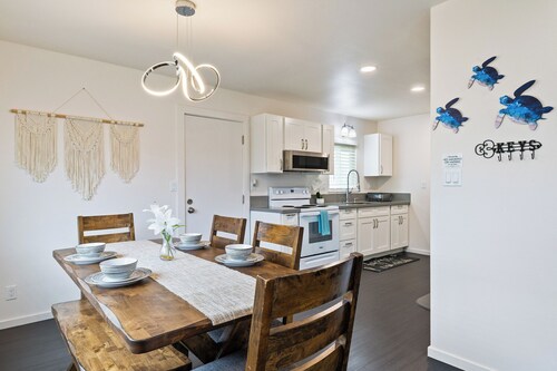 "Coconut Crest Cottage"