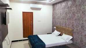 ダブルルーム | WiFi (無料)