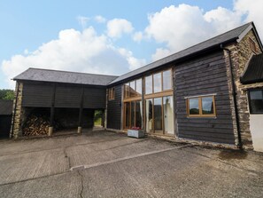 Exterior - Hunstone Barn (South Molton)