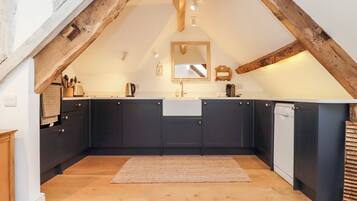 Fridge, dishwasher, electric kettle, toaster