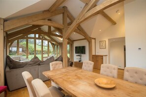 Dining - Old Droomer (Windermere)