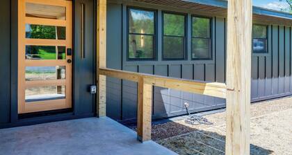 New Paltz Modern Zen Cabin
