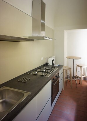 Apartemen, 2 kamar tidur, pemandangan kota | Dapur pribadi