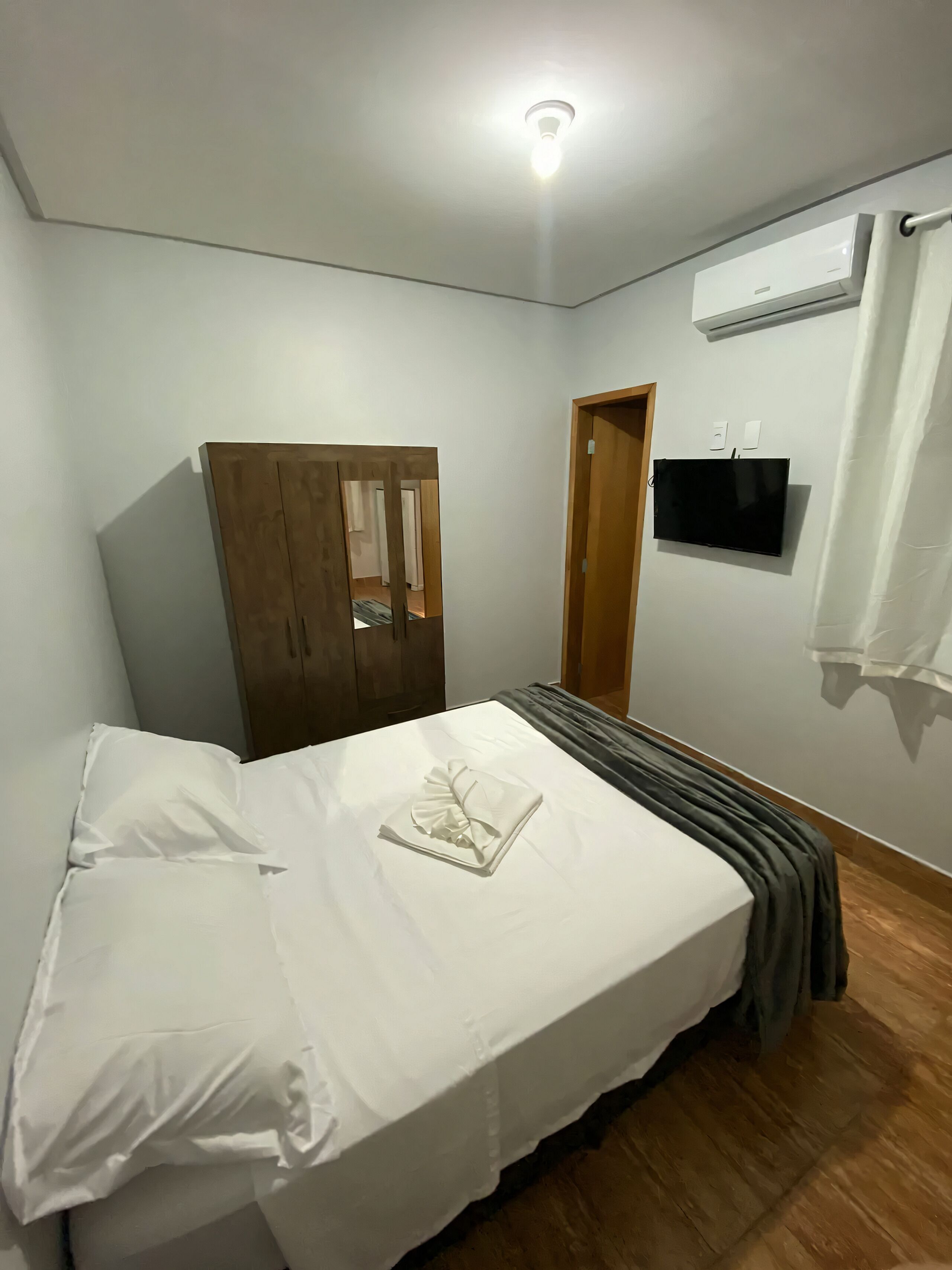Apartment | Desk, laptop workspace, free WiFi