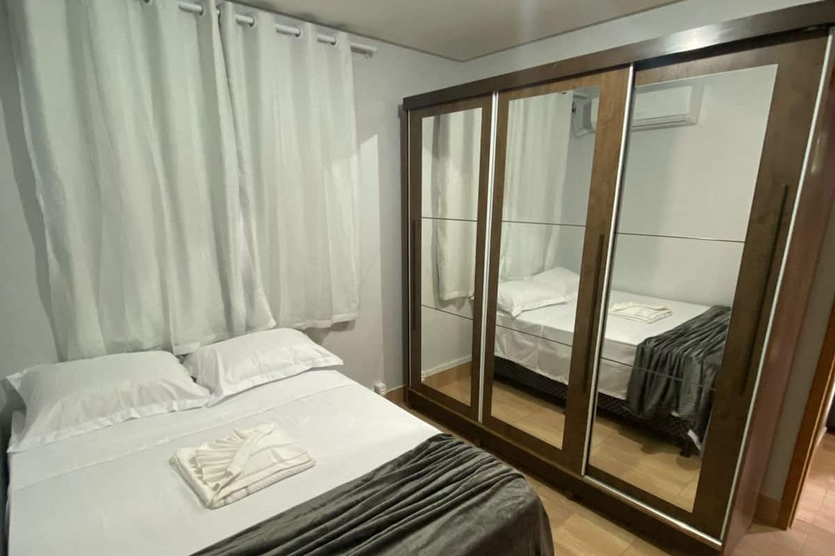 Apartment | Desk, laptop workspace, free WiFi