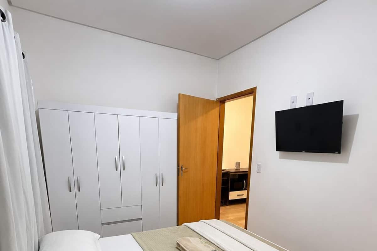 Appartement | Bureau, espace de travail pour ordinateur portable, Wi-Fi gratuit