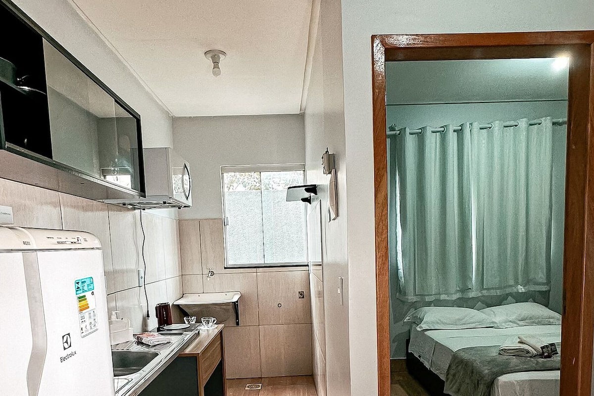 1 bedroom, desk, laptop workspace, free WiFi