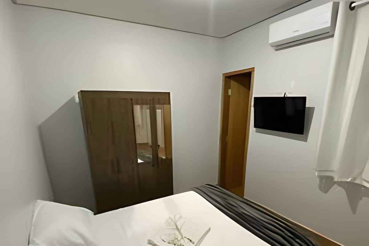 Apartment | Schreibtisch, laptopgeeigneter Arbeitsplatz, kostenloses WLAN