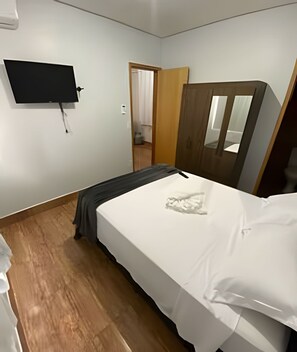 Appartement | Bureau, espace de travail pour ordinateurs portables