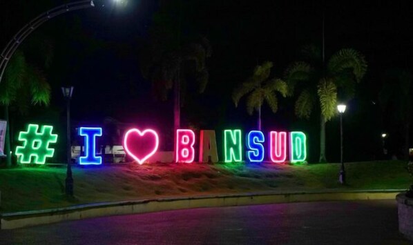 Property grounds - RedDoorz @ Bansud Oriental Mindoro (Bansud)