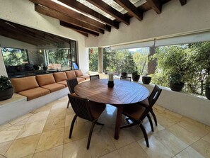 Outdoor dining