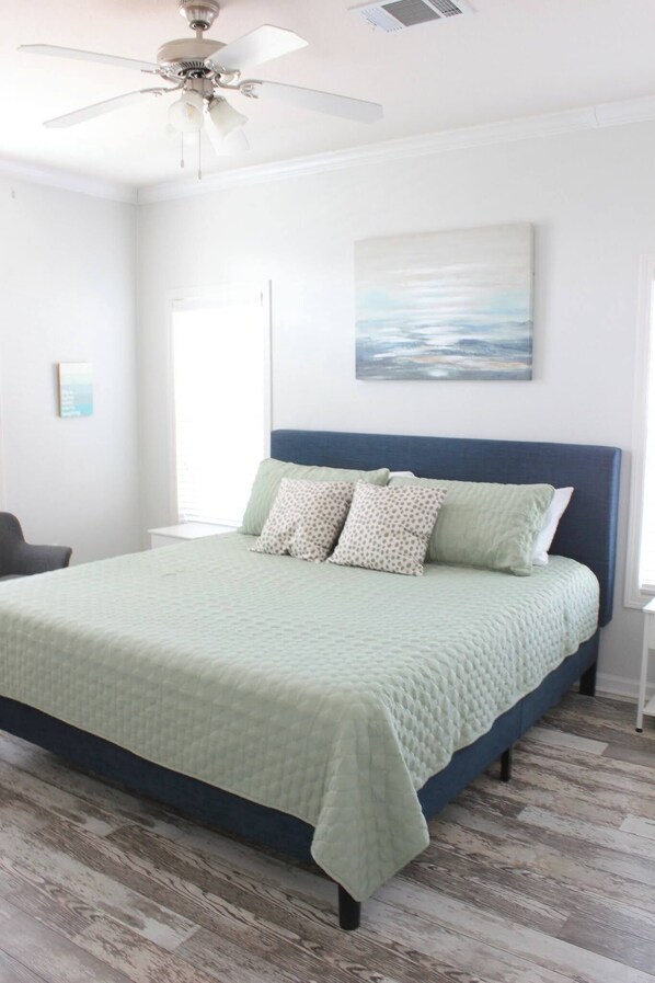 3 bedrooms, iron/ironing board, travel cot, free WiFi