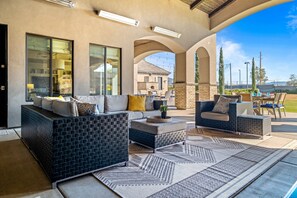 Hus, flere senger, adgang til basseng, fjellutsikt (104th Mesa) | Terrasse/patio