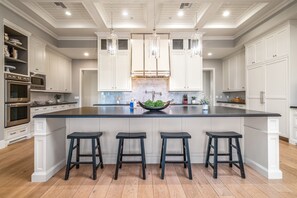 Maison, Plusieurs lits, accès à la piscine, vue sur la montagne (104th Mesa) | Cuisine privée | Cafetière-théière