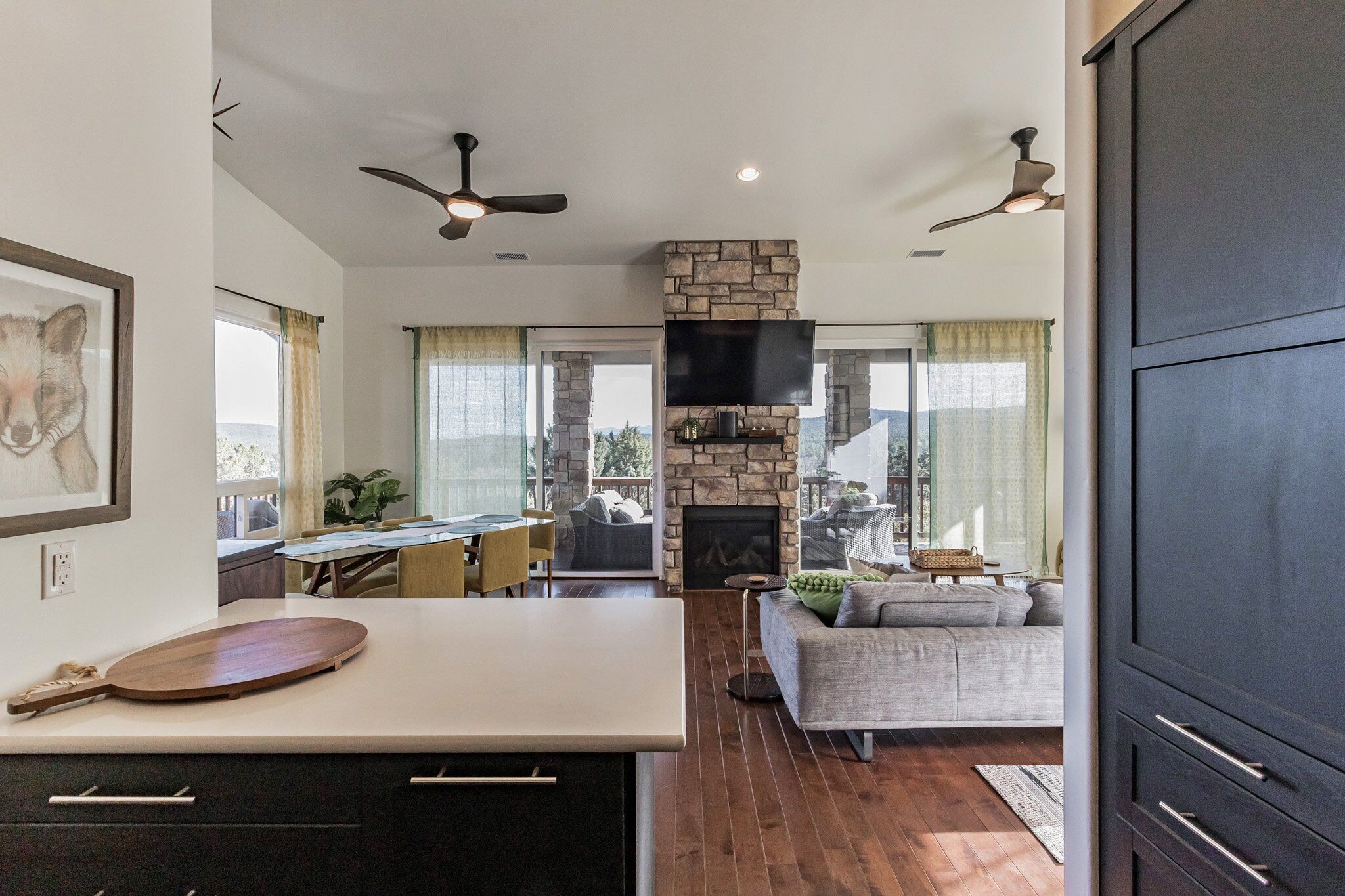 House, Multiple Beds, Fireplace, Mountain View (Elk Rim 1140 Pine) | Private kitchen | Coffee/tea maker