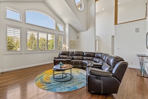 House, Multiple Beds, Hot Tub, Mountain View (Sinagua Heights Flagstaff) | Living area | Fireplace - Sinagua Heights Flagstaff (Flagstaff)