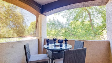 Condo, Multiple Beds, Pool Access, City View (Southern #2067 Mesa) | Outdoor dining