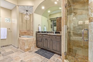 House, Multiple Beds, Pool Access, Mountain View (Recker #73 Mesa) | Bathroom | Designer toiletries, towels, toilet paper