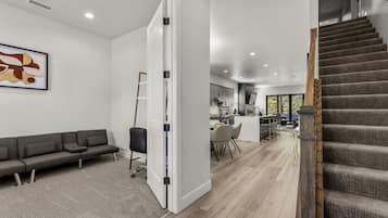 House, Berbilang Katil, Patio, Mountain View (Cottonrose Flagstaff) | Bahagian dalam