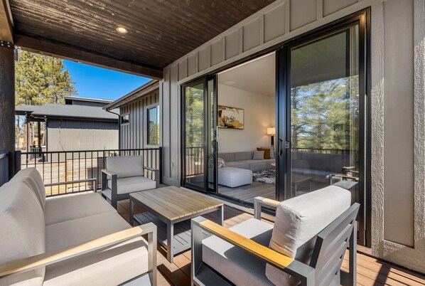 House, Multiple Beds, Patio, Mountain View (Cottonrose Flagstaff) | Property grounds