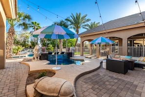 Outdoor pool - Cloud Chandler (Chandler)
