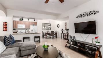 Condo, Multiple Beds, Pool Access, City View (Southern #1064 Mesa) | Living area