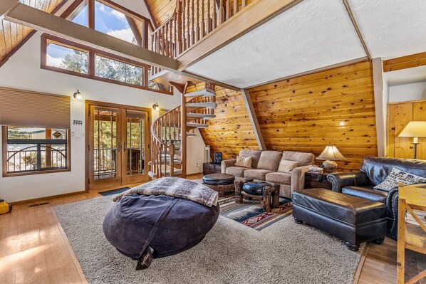 Cabin, Multiple Beds, Balcony, Mountain View (Mescalero Flagstaff) | Living area | Fireplace - Mescalero Flagstaff (Munds Park)